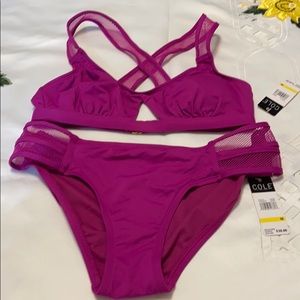 Cole of California Size M Fuschia Bikini.